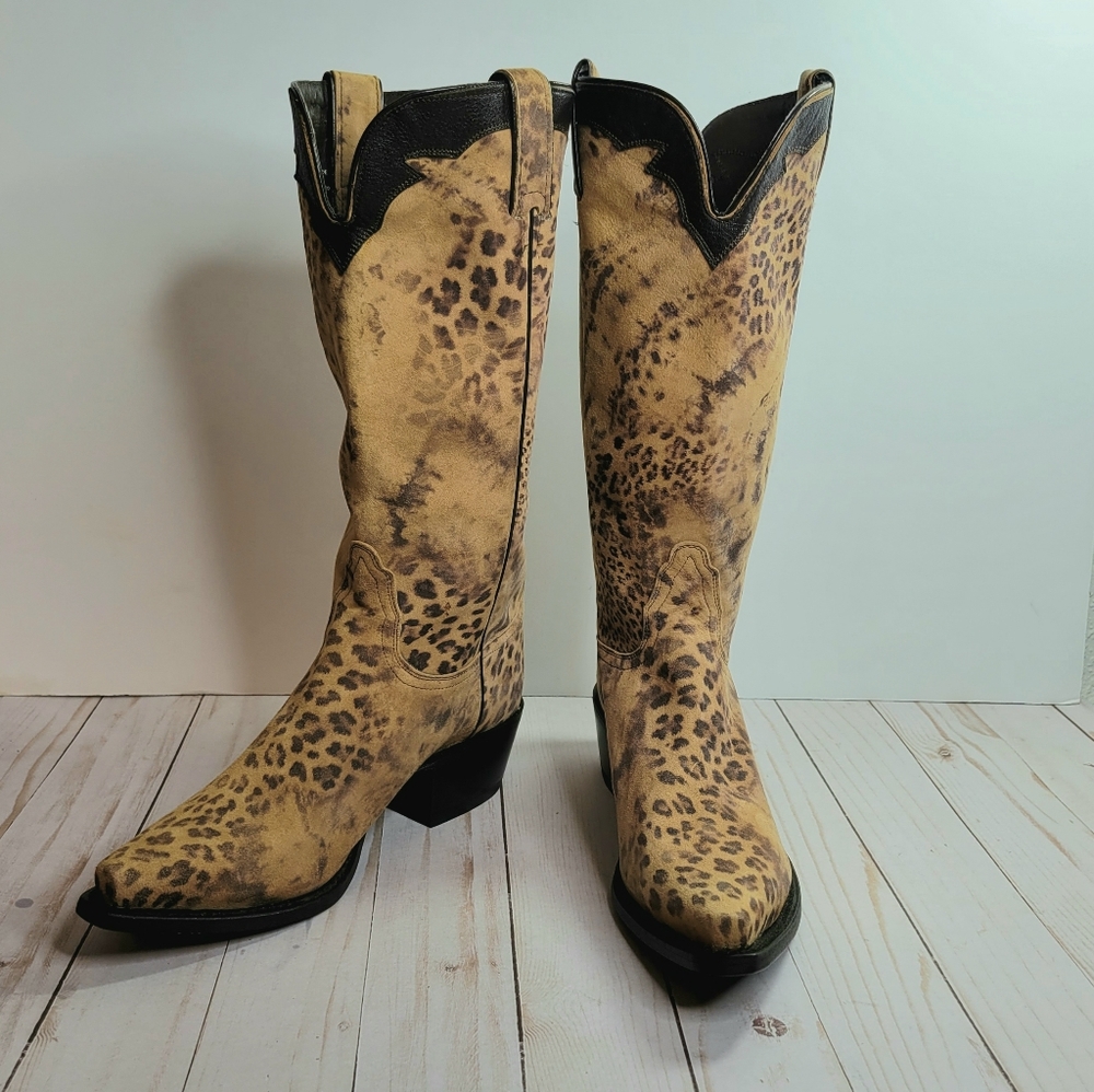 Nocona DISTRESSED LEOPARD boots